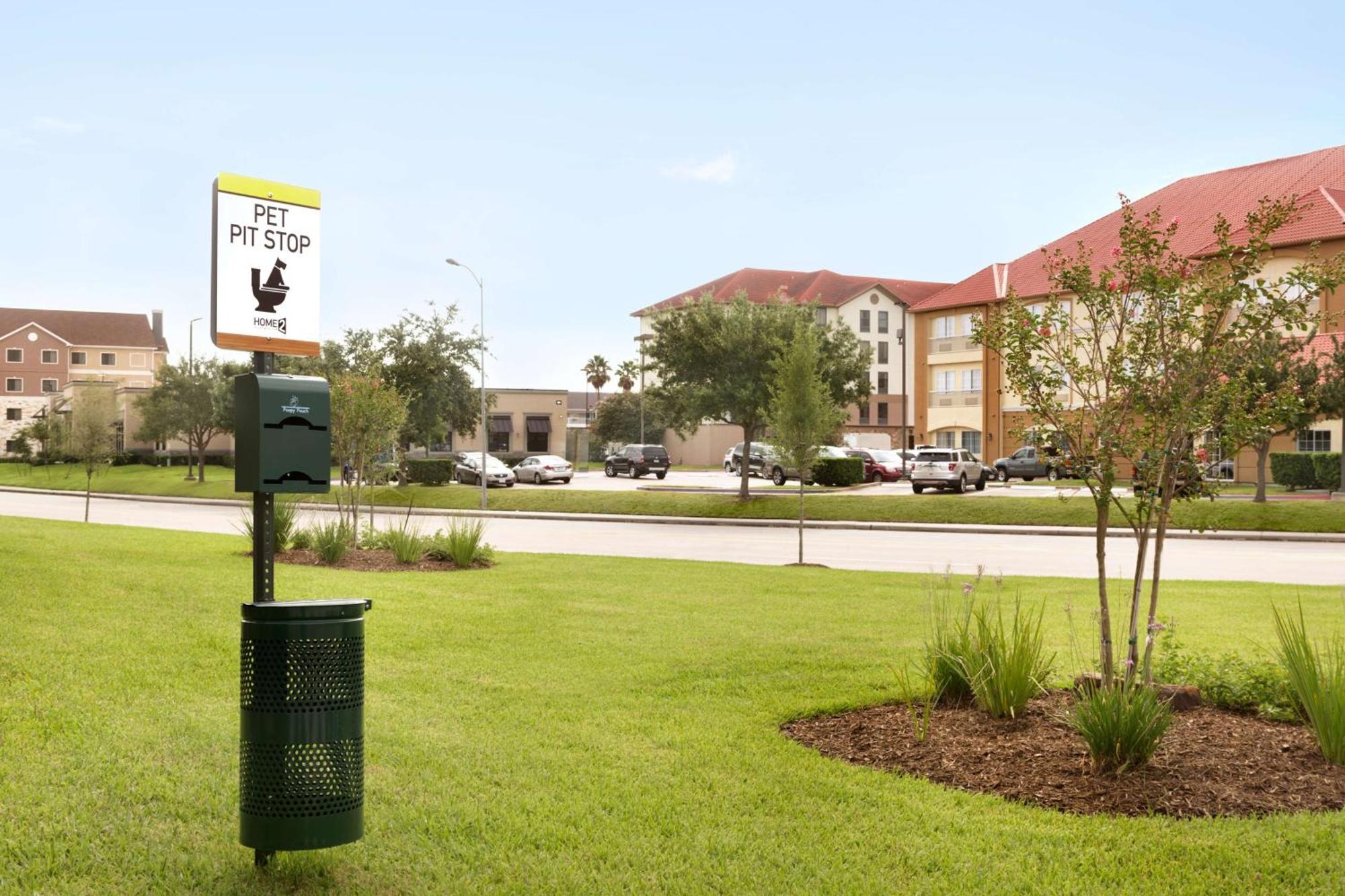 Home2 Suites By Hilton Houston Webster Extérieur photo