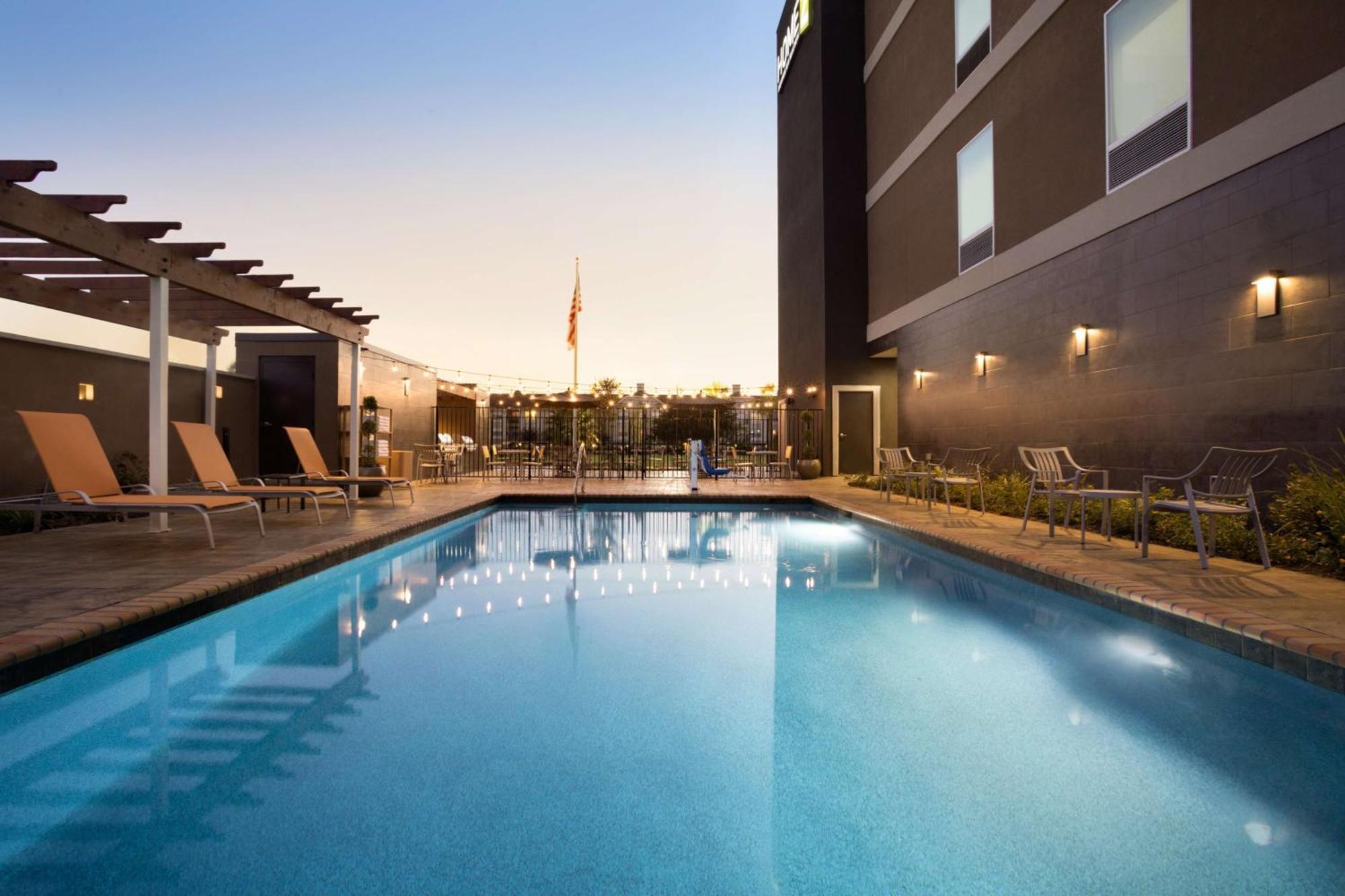 Home2 Suites By Hilton Houston Webster Extérieur photo