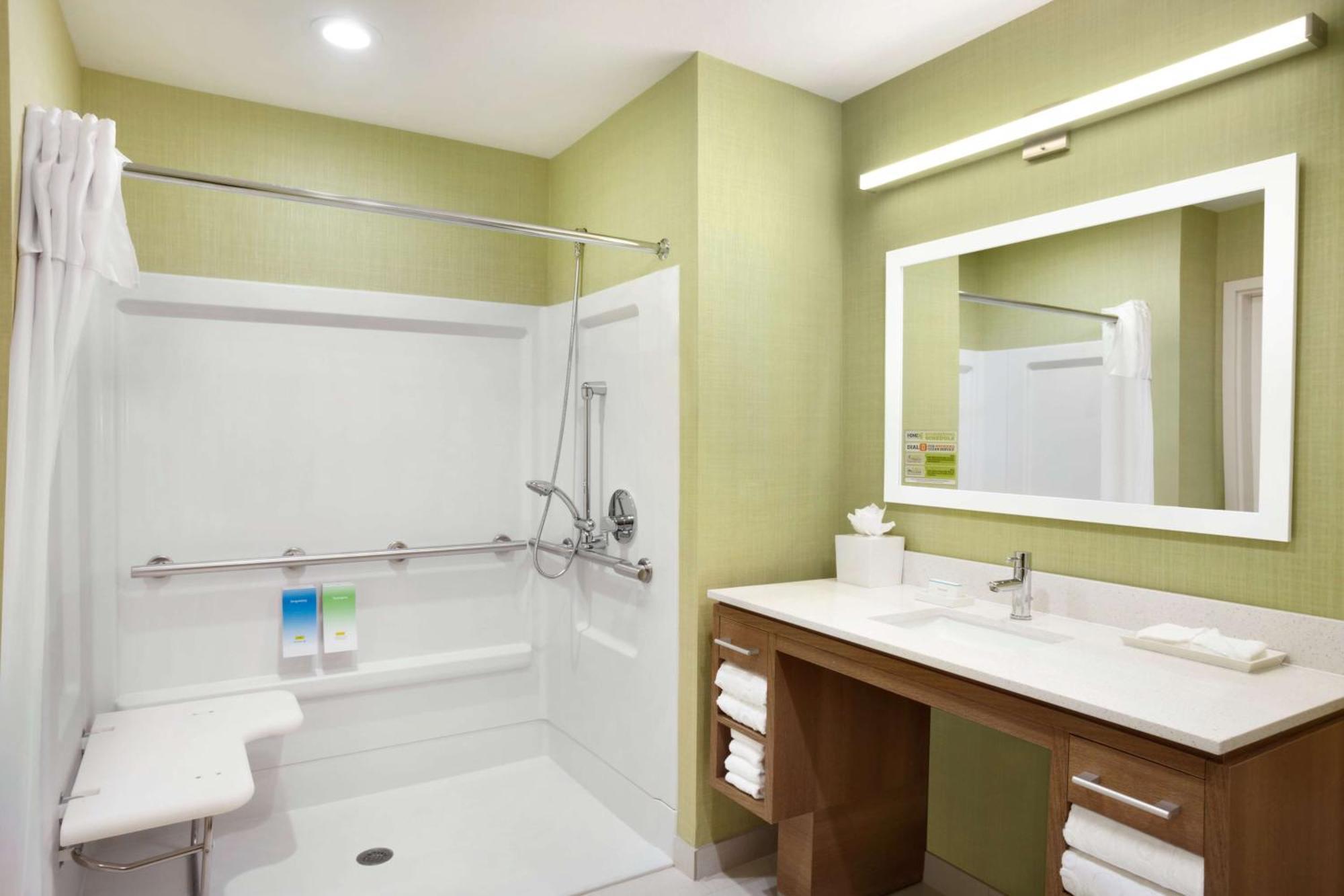 Home2 Suites By Hilton Houston Webster Extérieur photo